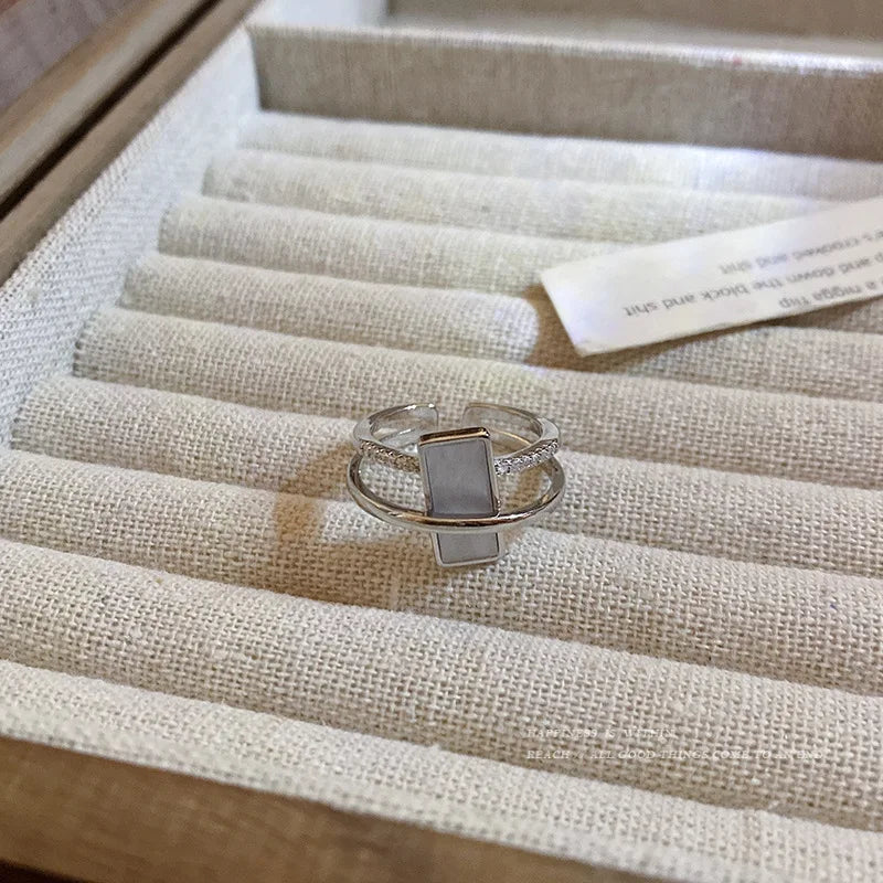 New Trendy Two-color Black Heart Rings For Women Minimalist Aesthetic Drop Of Oil Open Rings Female Metal Punk Party Jewelry