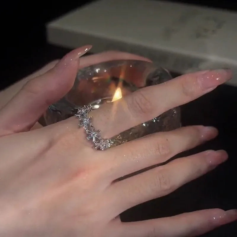 New Trendy Two-color Black Heart Rings For Women Minimalist Aesthetic Drop Of Oil Open Rings Female Metal Punk Party Jewelry