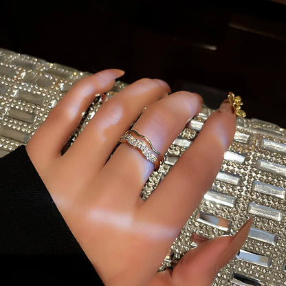 New Trendy Two-color Black Heart Rings For Women Minimalist Aesthetic Drop Of Oil Open Rings Female Metal Punk Party Jewelry